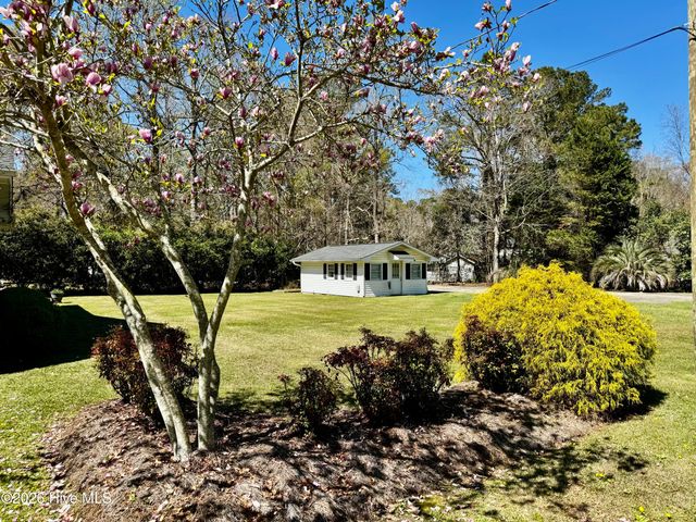 200 Elm Street, Whiteville, NC 28472
