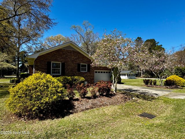 200 Elm Street, Whiteville, NC 28472