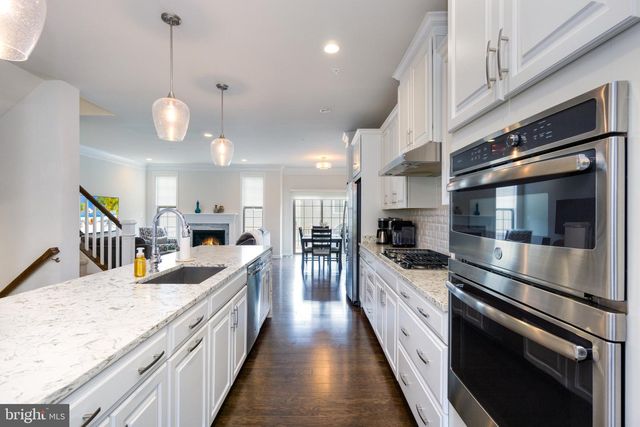 22503 NAUGATUCK SQ, Ashburn, VA 20148