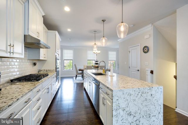 22503 NAUGATUCK SQ, Ashburn, VA 20148