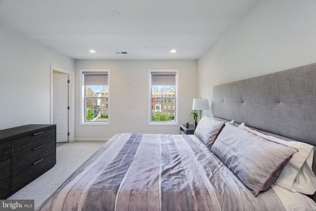 22503 NAUGATUCK SQ, Ashburn, VA 20148