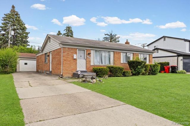 29740 Brentwood Street, Southfield, MI 48076