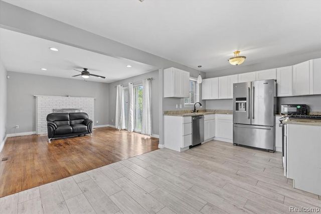 29740 Brentwood Street, Southfield, MI 48076