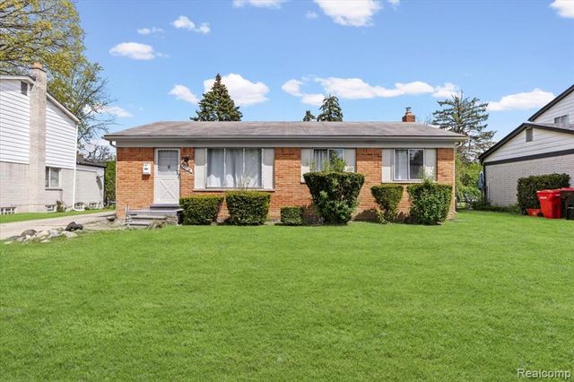 29740 Brentwood Street, Southfield, MI 48076