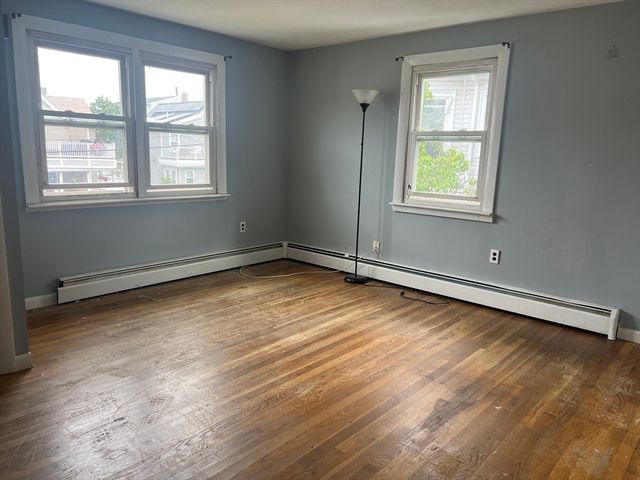 35 Pearl Ave 2, Winthrop, MA 02152