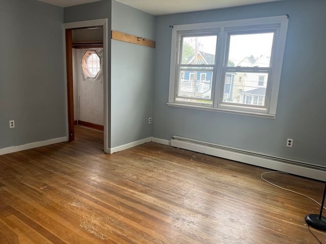 35 Pearl Ave 2, Winthrop, MA 02152