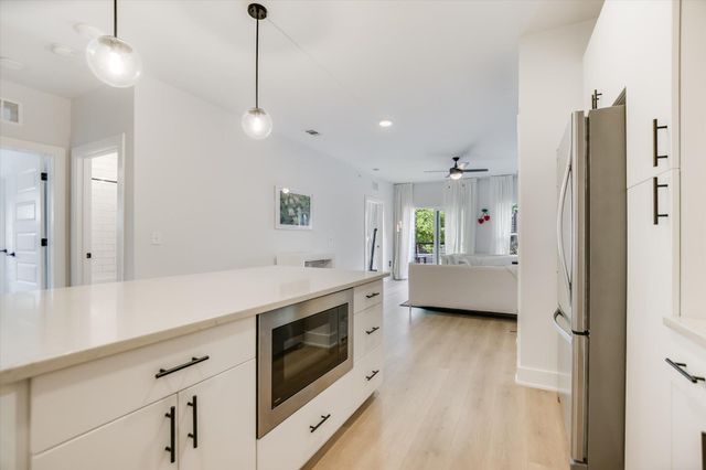 3101 Govalle Ave 209, Austin, TX 78702