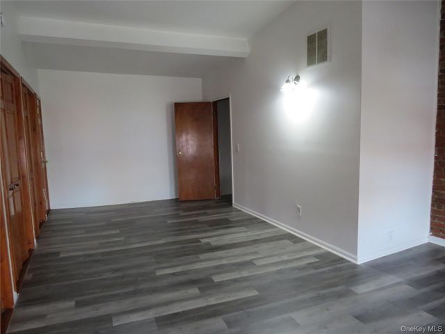 2 E Main Street 4, Middletown, NY 10940