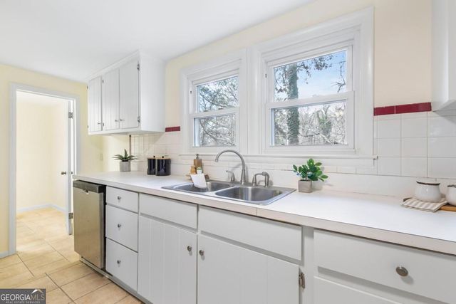 2844 Cardo Drive NW, Atlanta, GA 30318