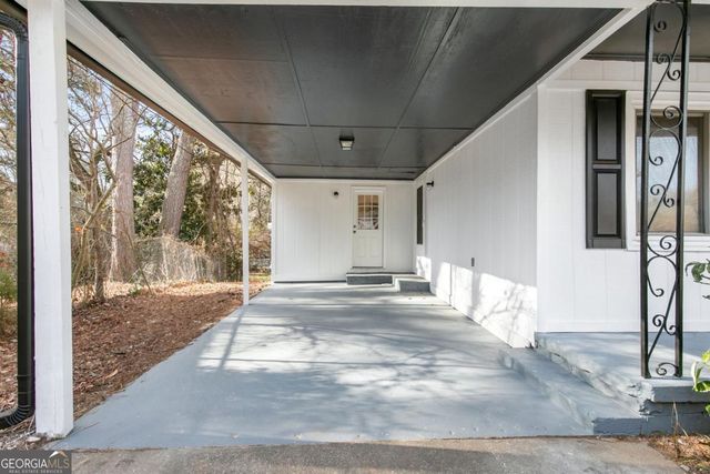 2844 Cardo Drive NW, Atlanta, GA 30318