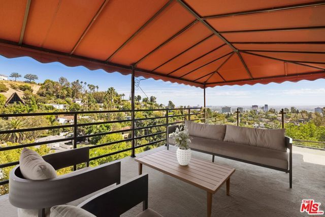 6350 Bryn Mawr Drive, Los Angeles, CA 90068