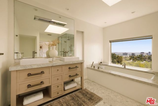 6350 Bryn Mawr Drive, Los Angeles, CA 90068
