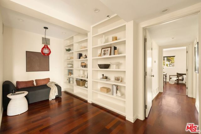 6350 Bryn Mawr Drive, Los Angeles, CA 90068