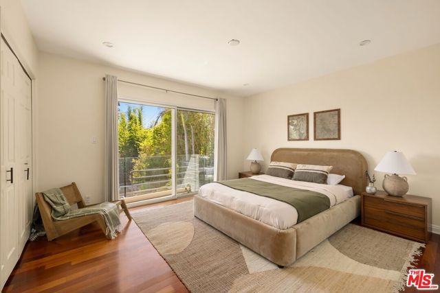 6350 Bryn Mawr Drive, Los Angeles, CA 90068