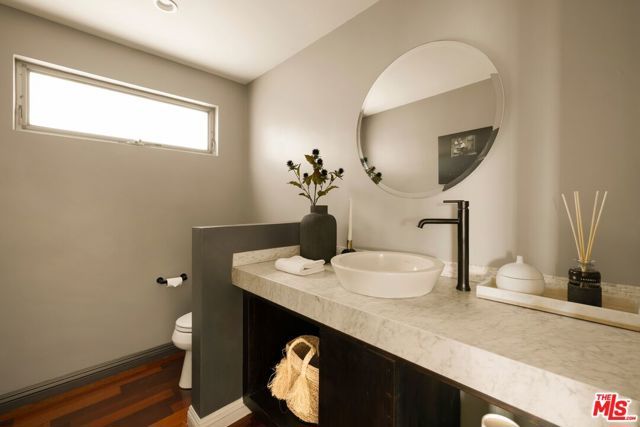 6350 Bryn Mawr Drive, Los Angeles, CA 90068