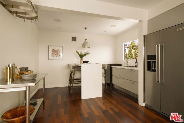 6350 Bryn Mawr Drive, Los Angeles, CA 90068