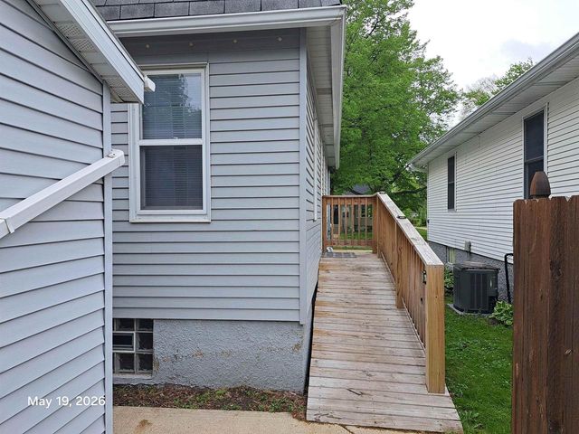 819 HARRISON STREET, Green Bay, WI 54303
