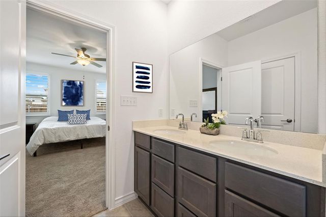 1003 Sandra Ann WAY, Hutto, TX 78634