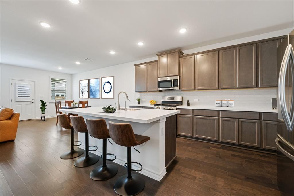 1003 Sandra Ann WAY, Hutto, TX 78634