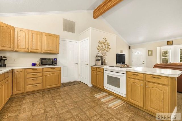 680 N 2780 E, St Anthony, ID 83445