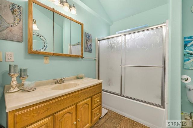 680 N 2780 E, St Anthony, ID 83445