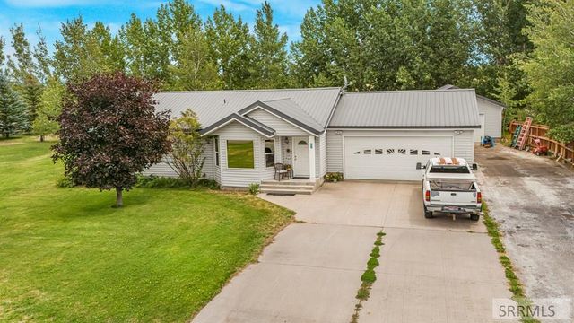 680 N 2780 E, St Anthony, ID 83445