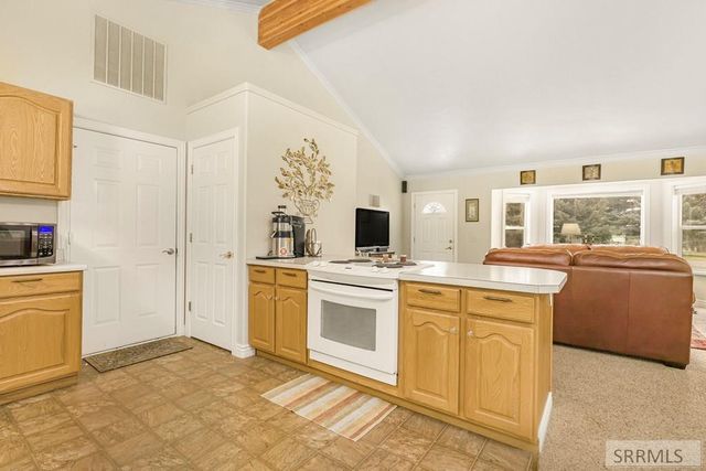 680 N 2780 E, St Anthony, ID 83445