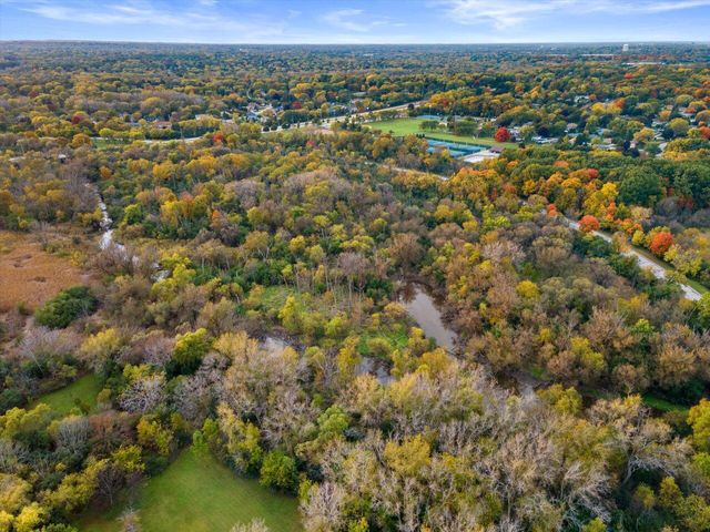 6980 Horizon DRIVE, Greendale, WI 53129