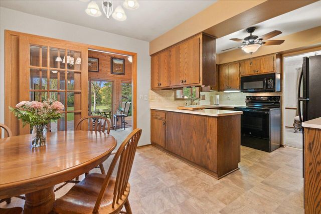 6980 Horizon DRIVE, Greendale, WI 53129