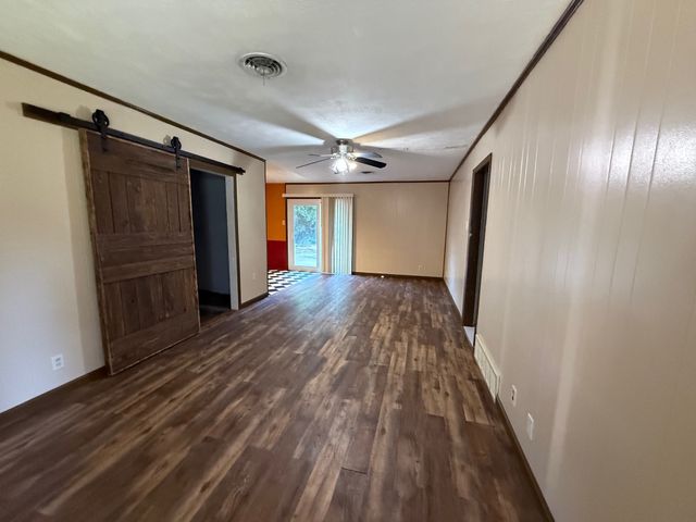 604 Bayless Drive, Euless, TX 76040