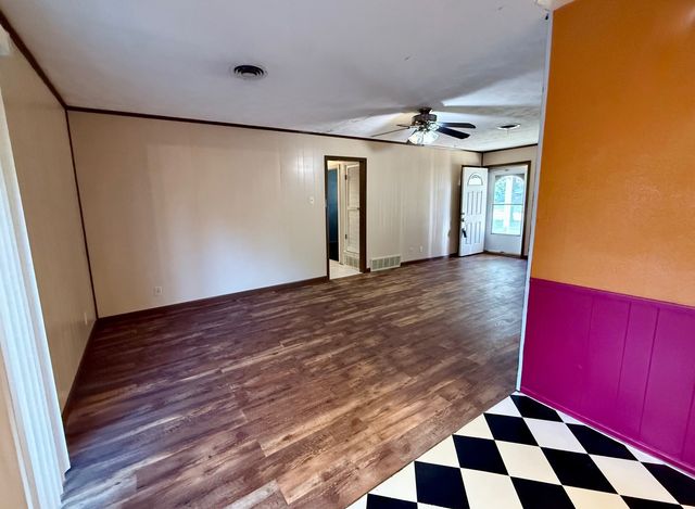 604 Bayless Drive, Euless, TX 76040