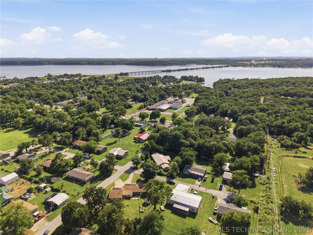 800 N Ross, Salina, OK 74365