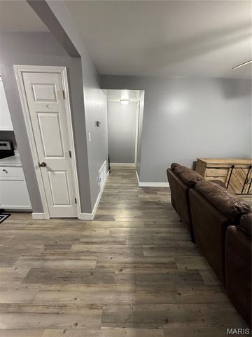 741 Ridgeside Drive A, Ballwin, MO 63021