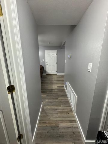 741 Ridgeside Drive A, Ballwin, MO 63021