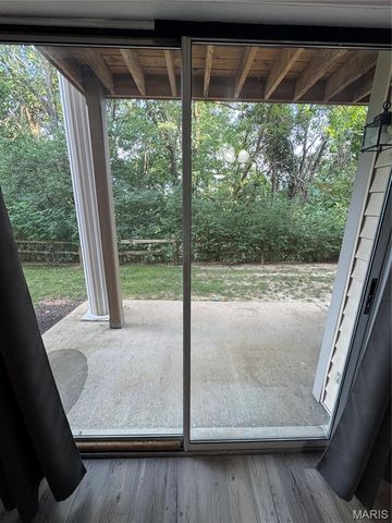 741 Ridgeside Drive A, Ballwin, MO 63021