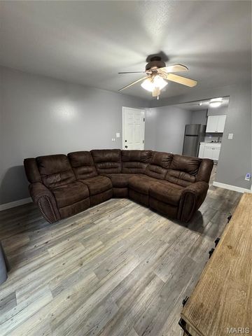 741 Ridgeside Drive A, Ballwin, MO 63021
