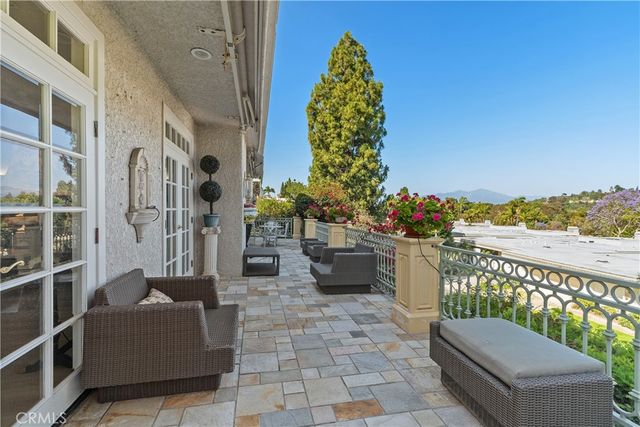 5587 Via Dicha B, Laguna Woods, CA 92637