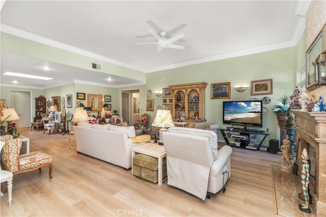5587 Via Dicha B, Laguna Woods, CA 92637