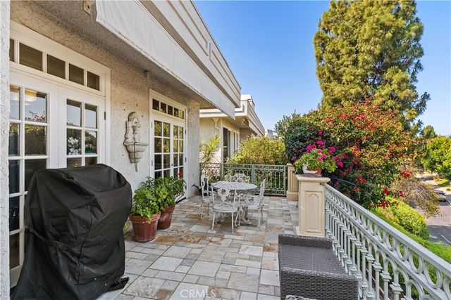 5587 Via Dicha B, Laguna Woods, CA 92637