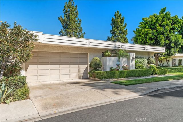 5587 Via Dicha B, Laguna Woods, CA 92637