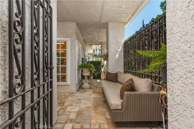 5587 Via Dicha B, Laguna Woods, CA 92637