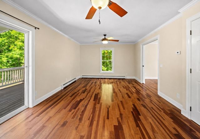 16 Governor Fairbanks Rd, Brimfield, MA 01010