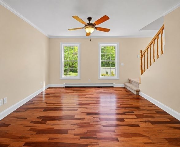 16 Governor Fairbanks Rd, Brimfield, MA 01010