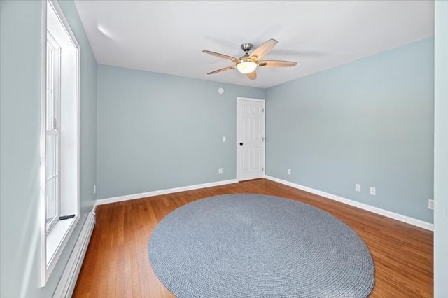 16 Governor Fairbanks Rd, Brimfield, MA 01010