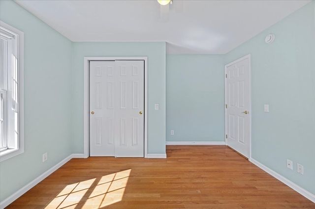 16 Governor Fairbanks Rd, Brimfield, MA 01010