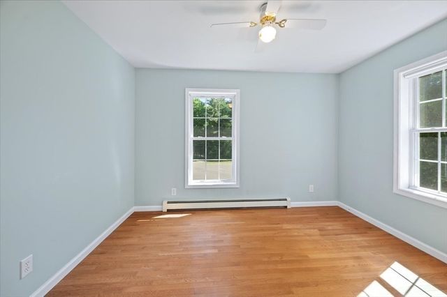16 Governor Fairbanks Rd, Brimfield, MA 01010