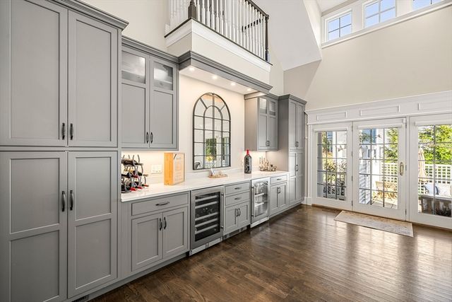 120 Deerfield Ln, Hanover, MA 02339