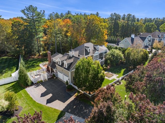 120 Deerfield Ln, Hanover, MA 02339
