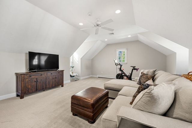 120 Deerfield Ln, Hanover, MA 02339