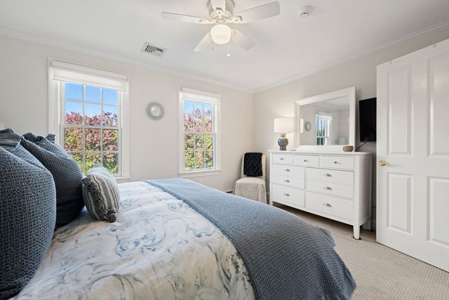 120 Deerfield Ln, Hanover, MA 02339